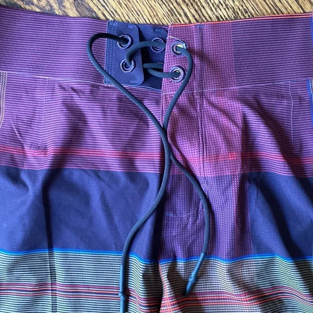 🎉HOST PICK🎉Lululemon athletica 40 New with Tag Swim Trunk Shorts Stretch unlined
